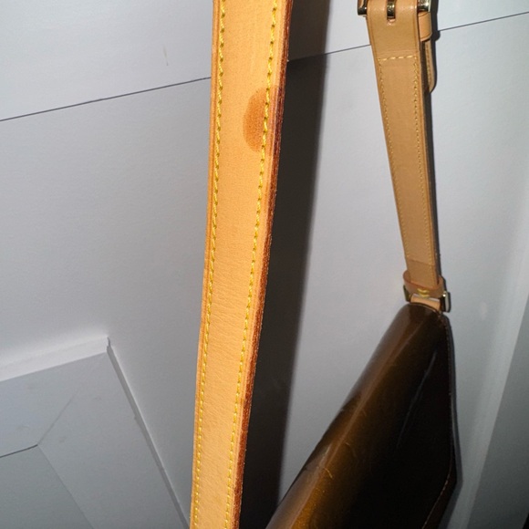 Louis Vuitton Bronze Vernis Monogram Shoulder Bag Thompson Street - Picture 10 of 10